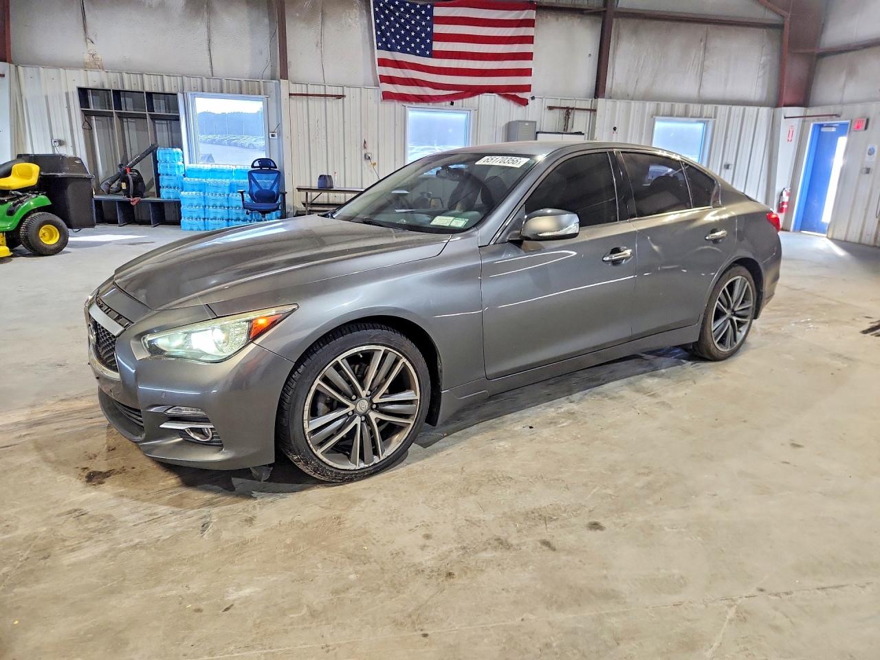 JN1EV7AR1HM832354 · 2017 INFINITI Q50
