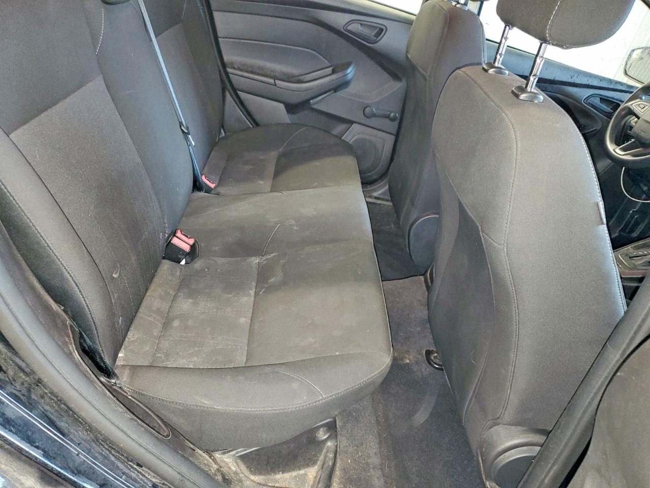 1FADP3E22GL212082 · 2016 FORD FOCUS · 10/12