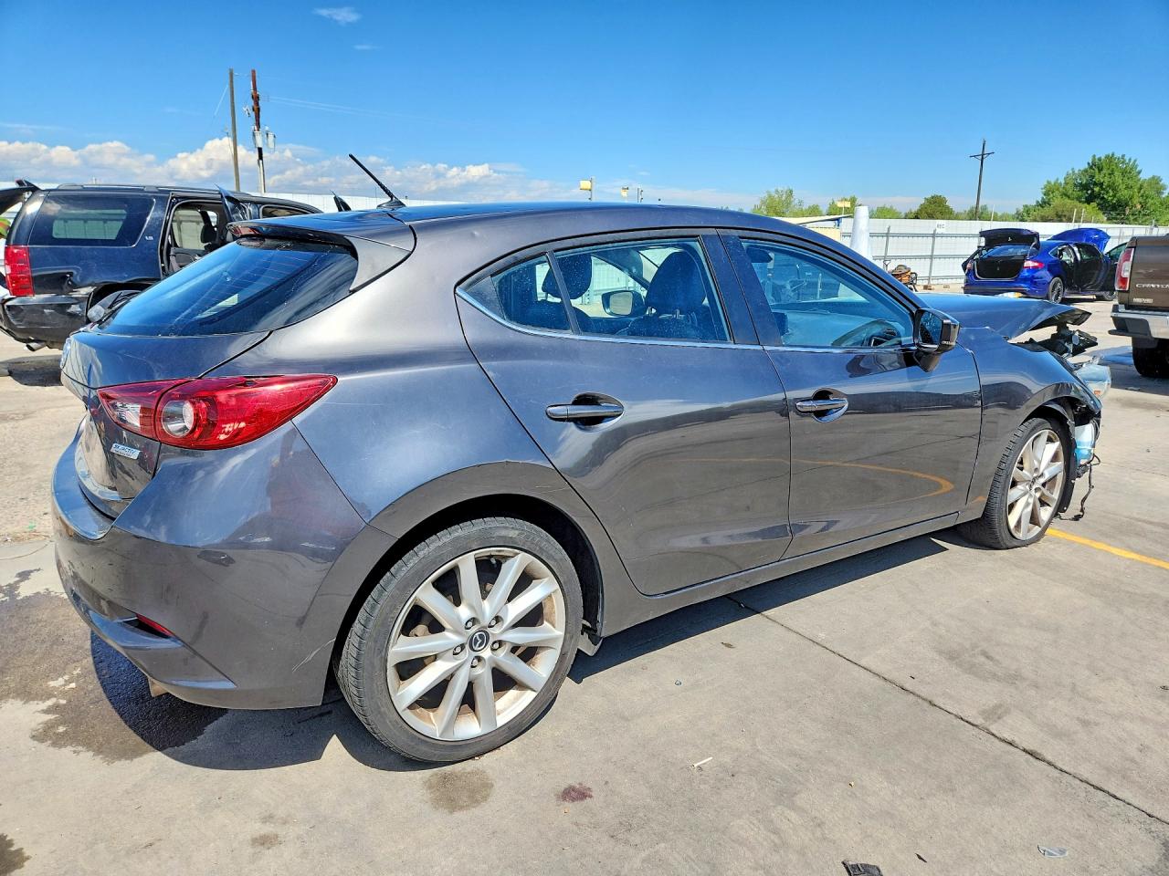 JM1BN1L32H1124024 · 2017 MAZDA 3 · 3/13
