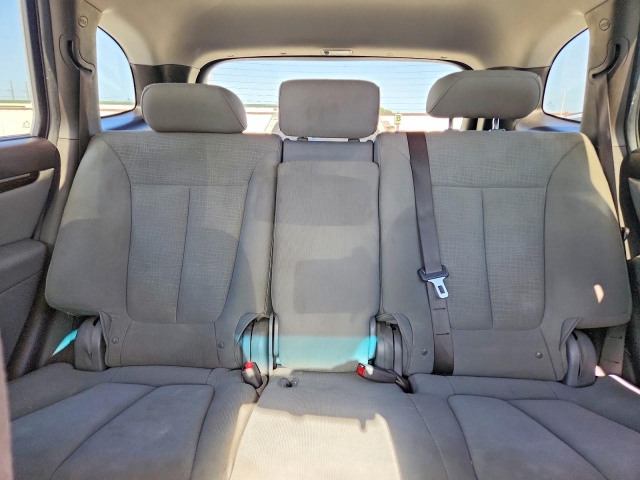 5NMSG3AB2AH408698 · 2010 HYUNDAI SANTA FE · 10/13
