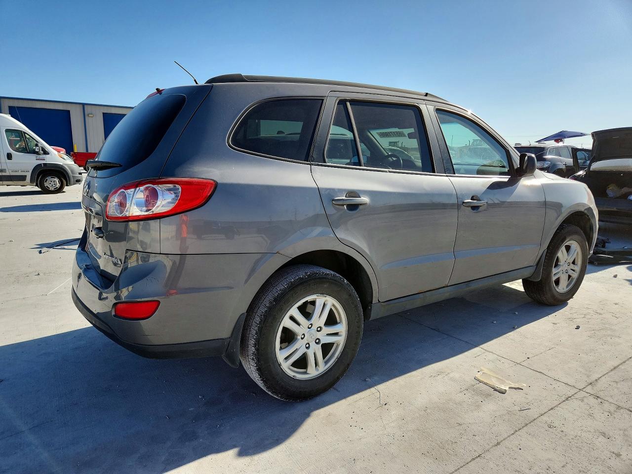 5NMSG3AB2AH408698 · 2010 HYUNDAI SANTA FE · 3/13