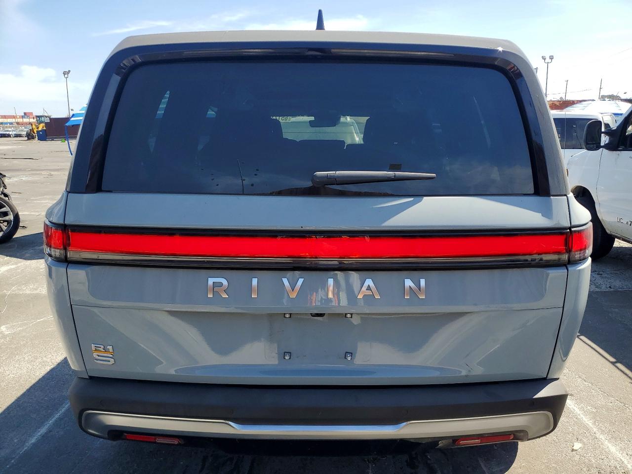 7PDSGABA8PN029509 · 2023 RIVIAN R1S · 6/13