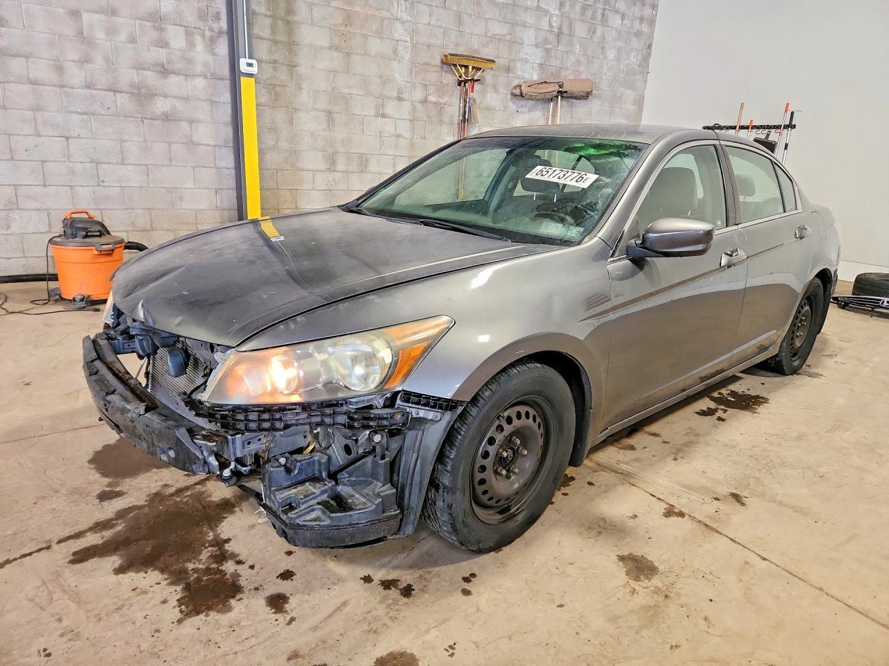 1HGCP2F39CA186188 · 2012 HONDA ACCORD