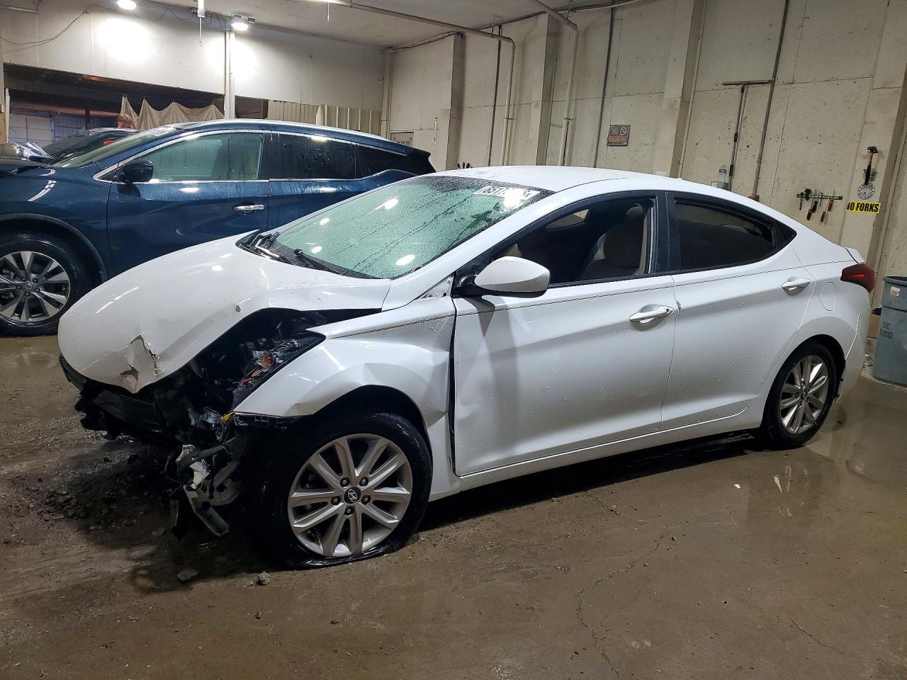 5NPDH4AE2FH608383 · 2015 HYUNDAI ELANTRA