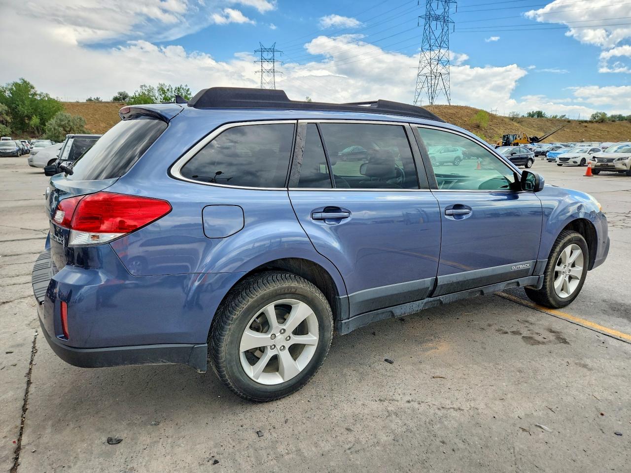 4S4BRCLC0E3322354 · 2014 SUBARU OUTBACK · 3/14