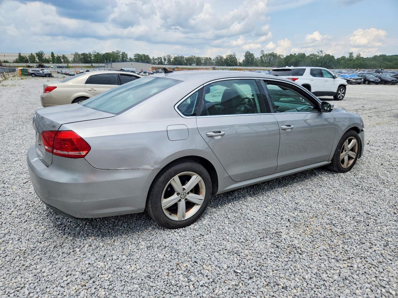 1VWBP7A33DC008374 · 2013 VOLKSWAGEN PASSAT · 3/12