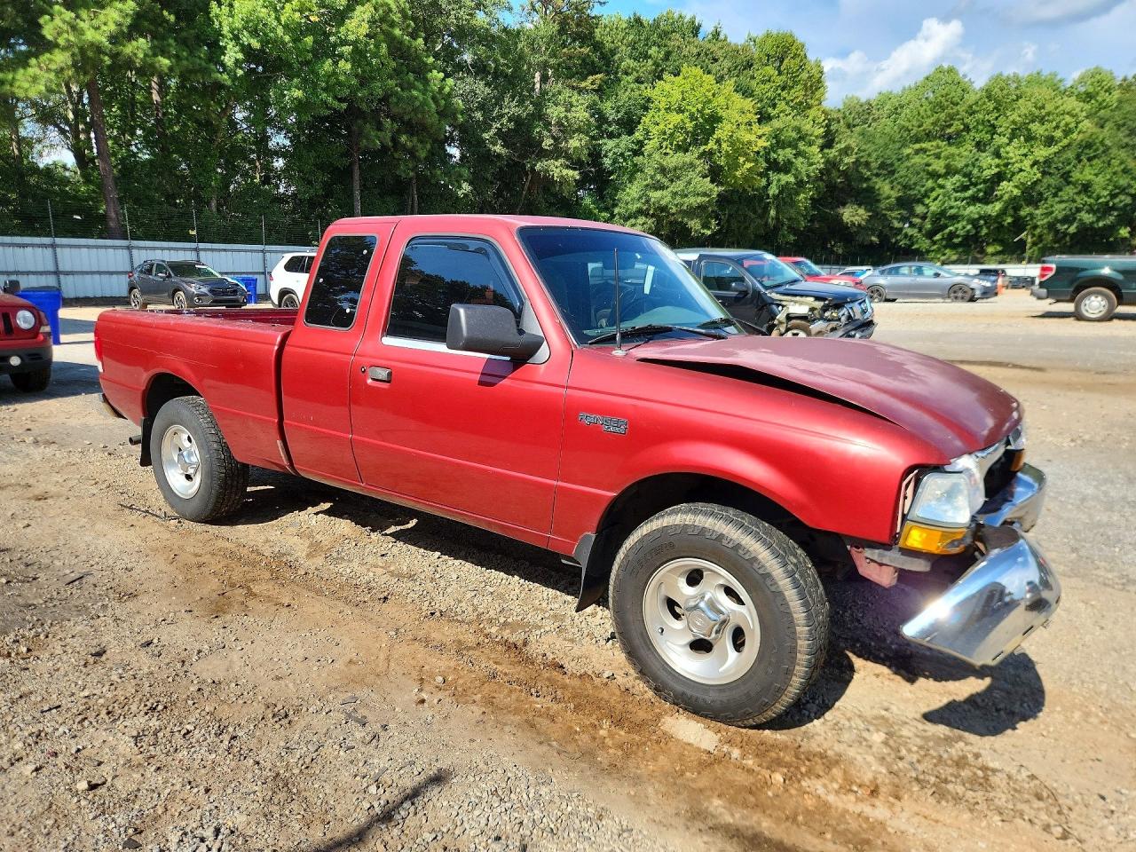 1FTYR14C3YPB17156 · 2000 FORD RANGER · 4/13