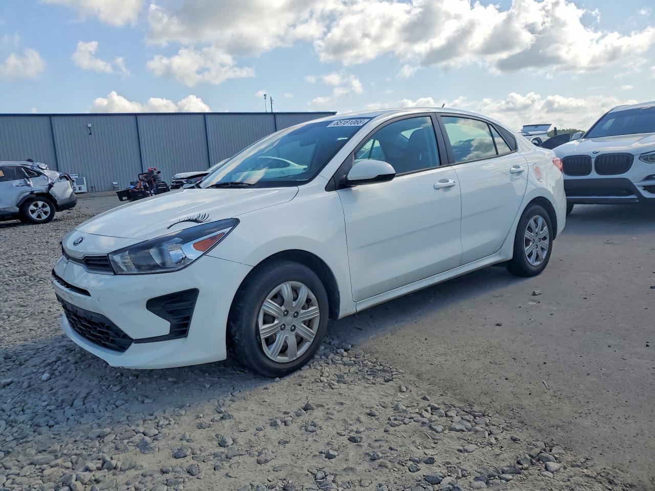 3KPA24AD3ME380987 · 2021 KIA RIO