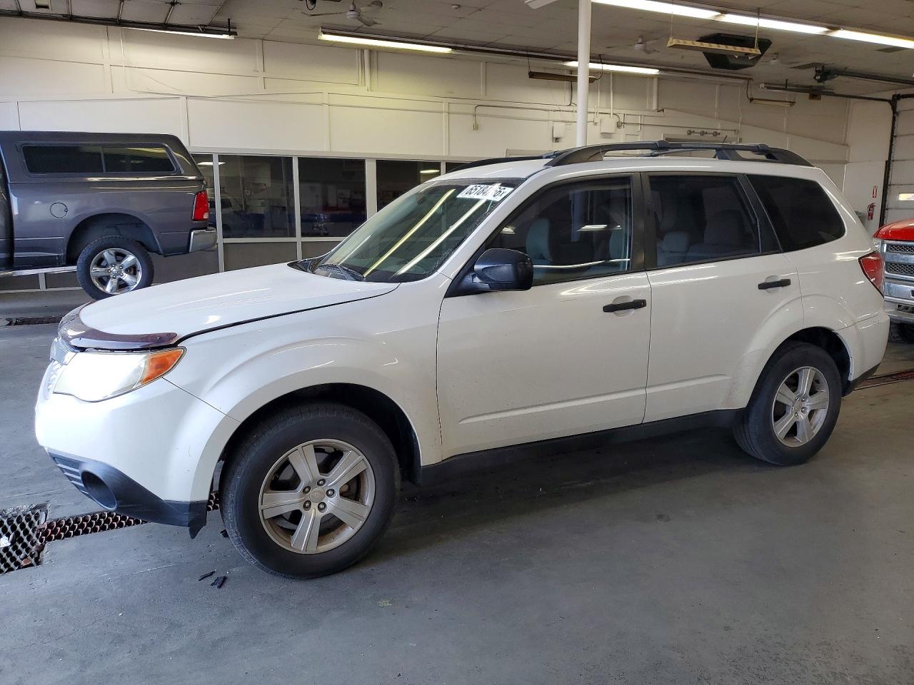 JF2SHABC3DH429298 · 2013 SUBARU FORESTER
