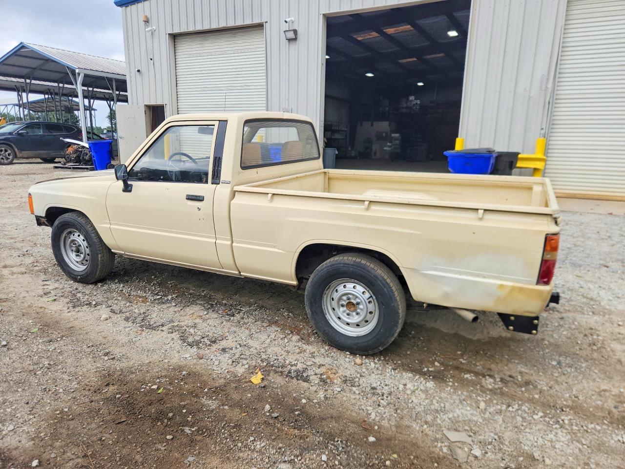 JT4RN50R0E0009082 · 1984 TOYOTA PICKUP · 2/12