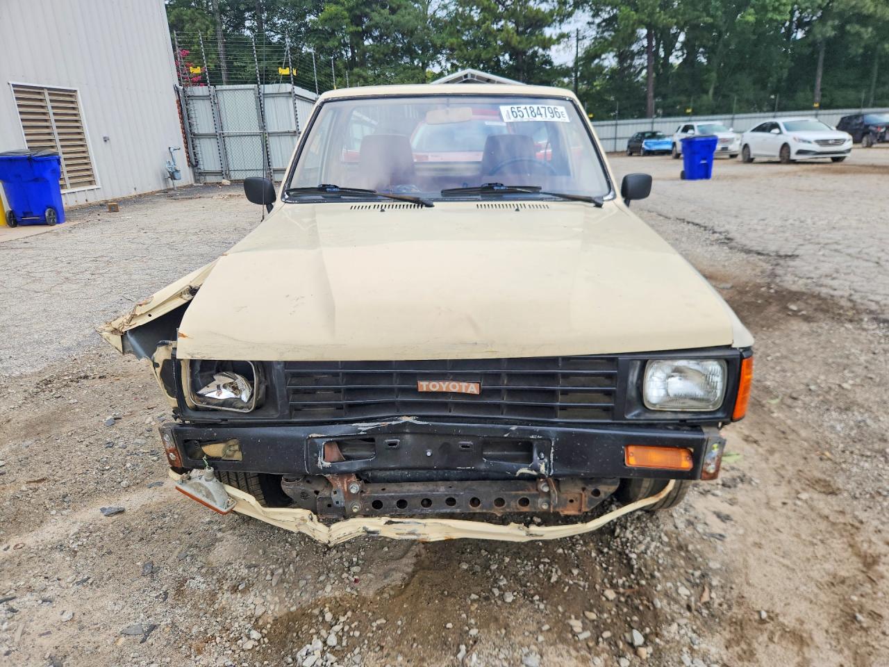 JT4RN50R0E0009082 · 1984 TOYOTA PICKUP · 5/12
