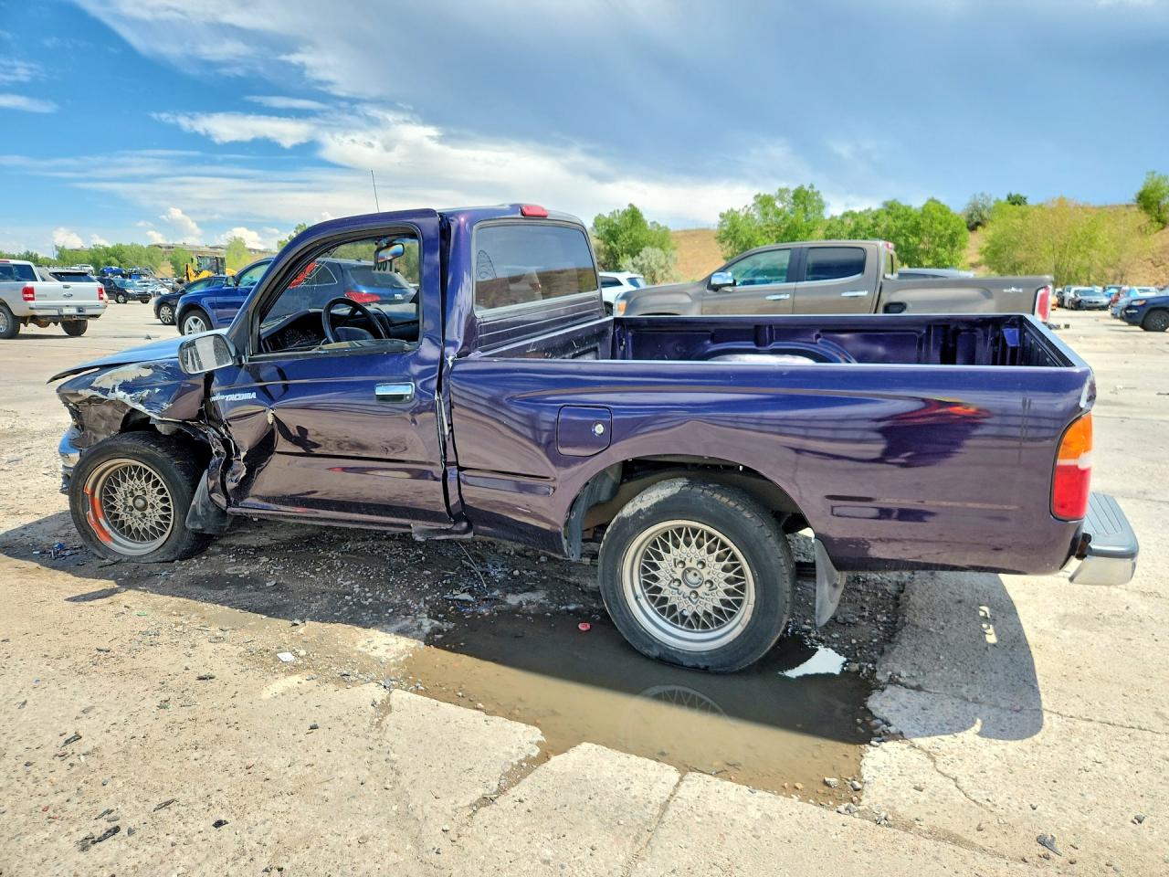 4TANL42N1WZ027592 · 1998 TOYOTA TACOMA · 2/13