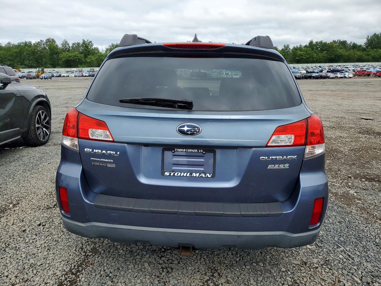 4S4BRBLC0E3296882 · 2014 SUBARU OUTBACK · 6/13