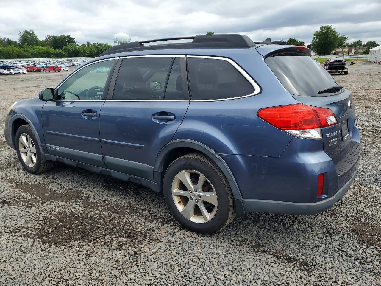 4S4BRBLC0E3296882 · 2014 SUBARU OUTBACK · 2/13