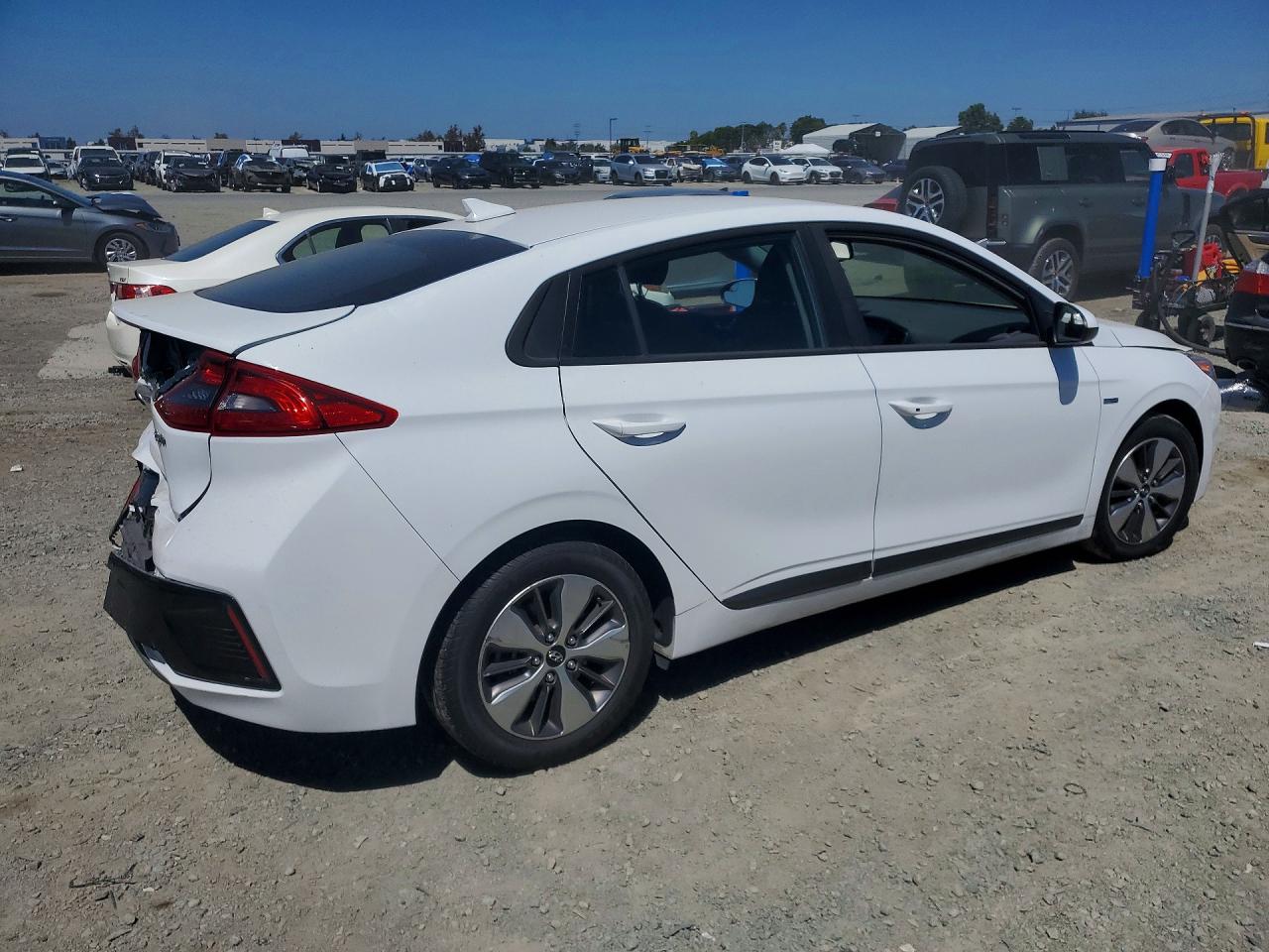 KMHC65LD4KU164852 · 2019 HYUNDAI IONIQ PLUG-IN HYBRID · 3/12