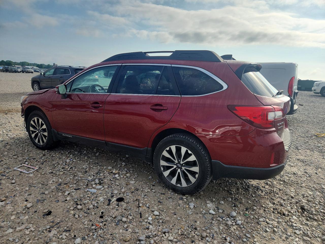 4S4BSANC5H3355795 · 2017 SUBARU OUTBACK · 2/13