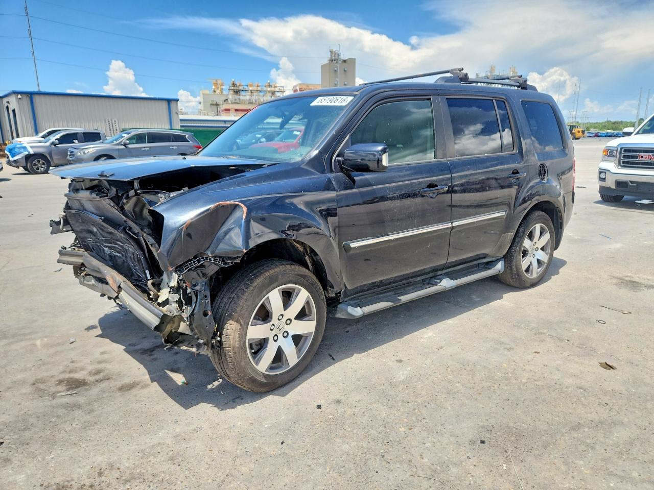 5FNYF3H95FB002679 · 2015 HONDA PILOT