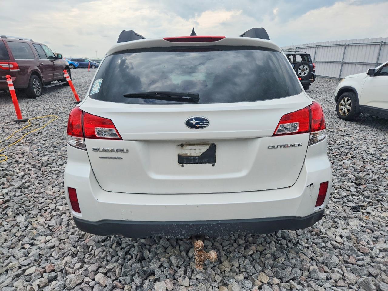 4S4BRCJC3C3252879 · 2012 SUBARU OUTBACK · 6/12