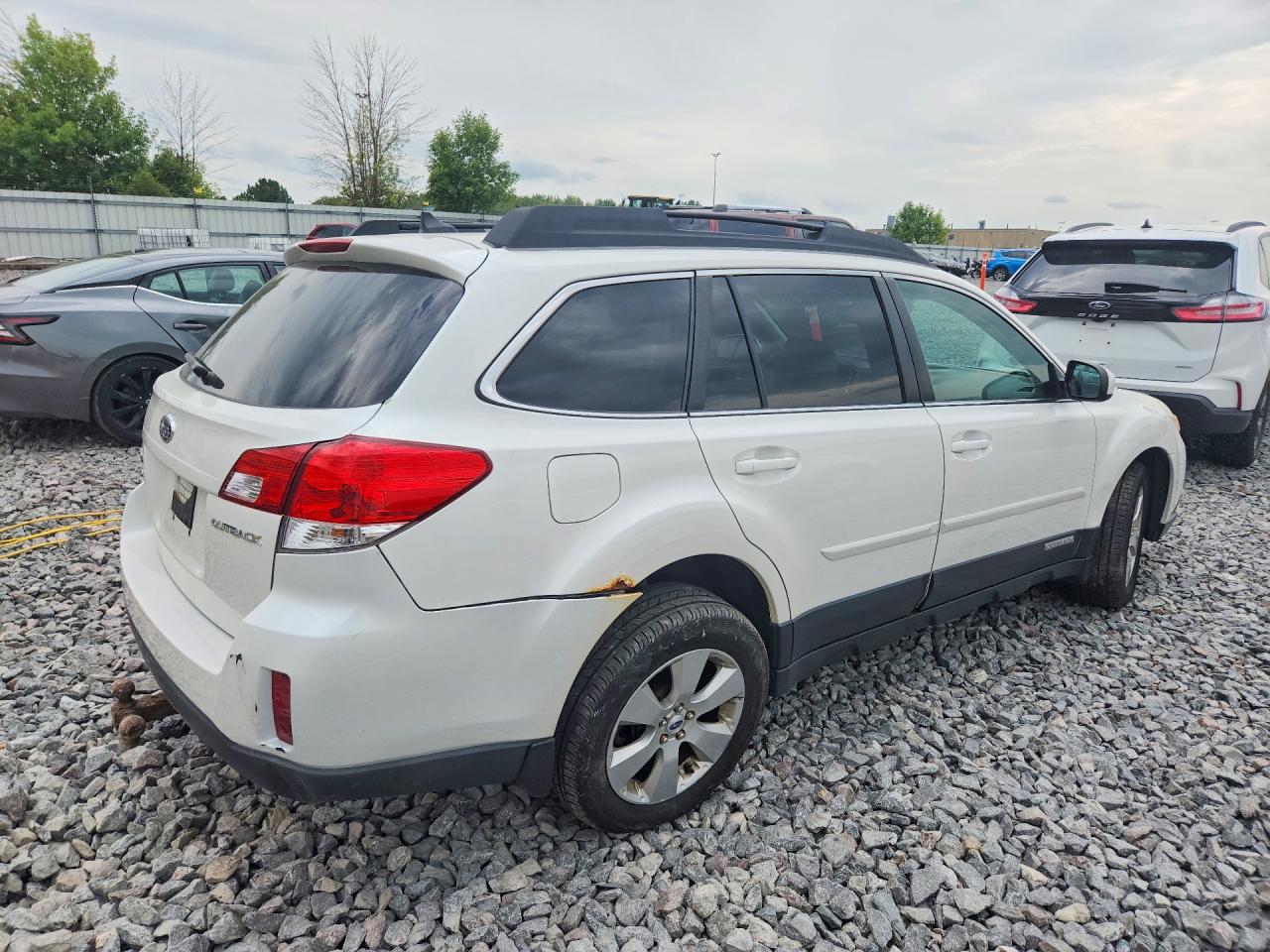 4S4BRCJC3C3252879 · 2012 SUBARU OUTBACK · 3/12