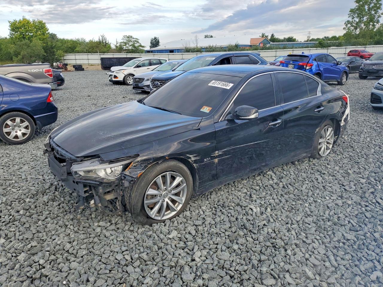 JN1EV7AR8HM834277 · 2017 INFINITI Q50