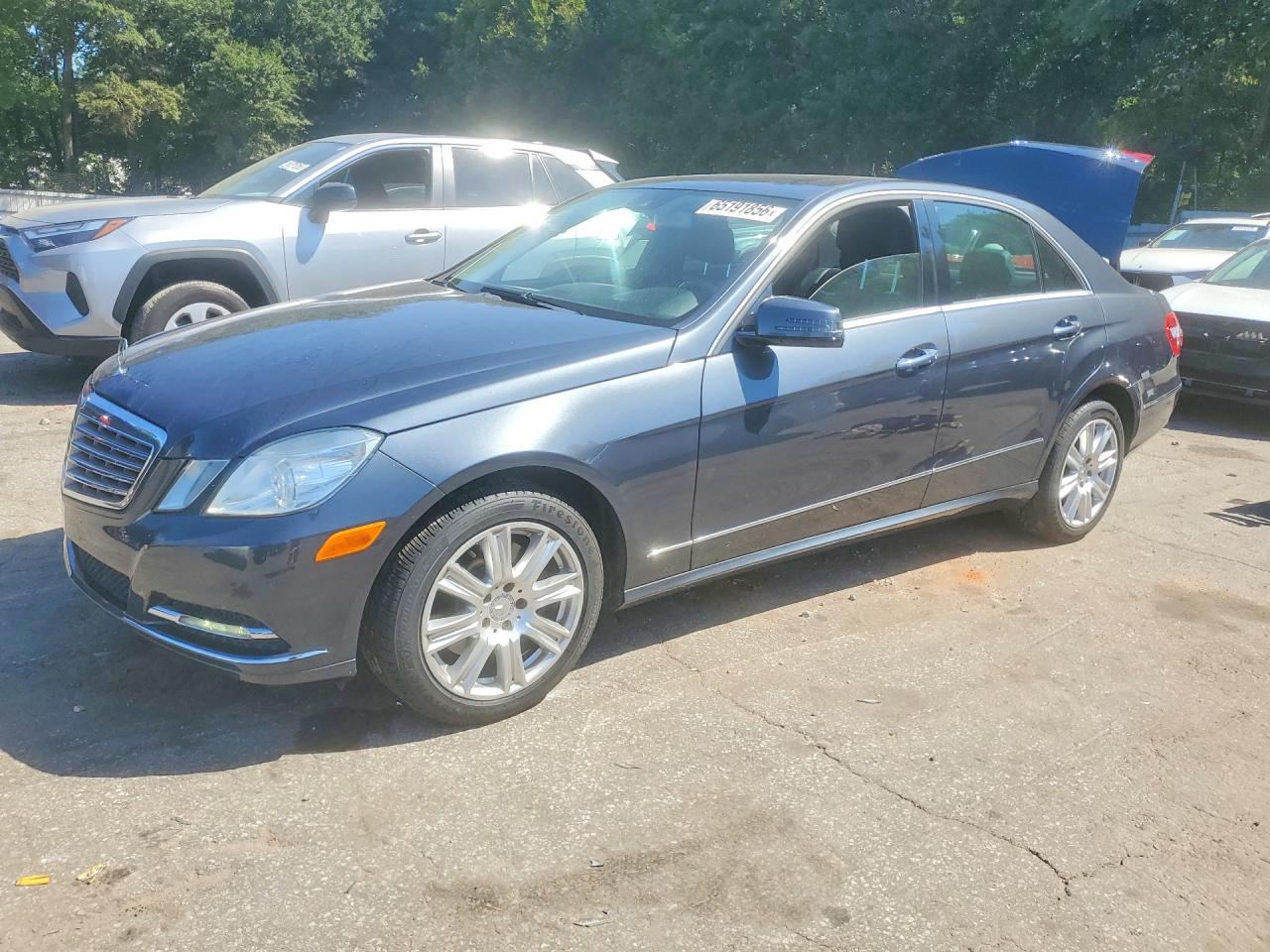 WDDHF8JB8DA666061 · 2013 MERCEDES-BENZ E