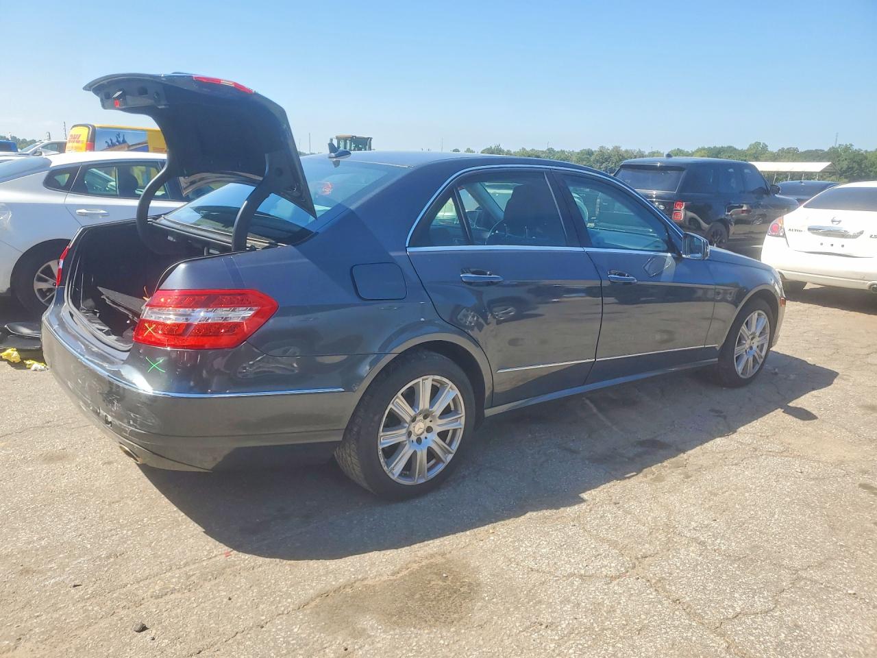 WDDHF8JB8DA666061 · 2013 MERCEDES-BENZ E · 3/12