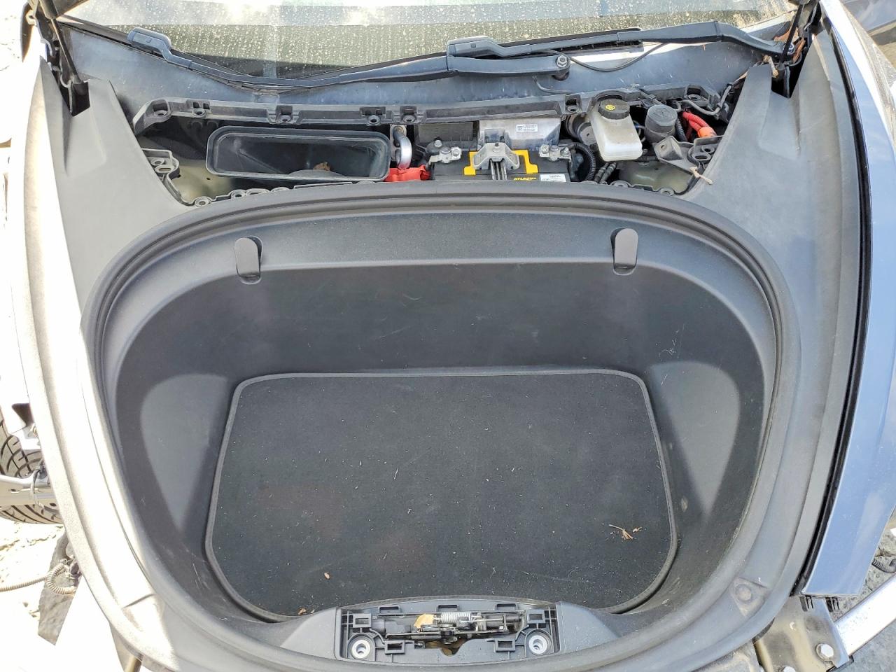 5YJ3E1EA0KF325502 · 2019 TESLA MODEL 3 · 11/12