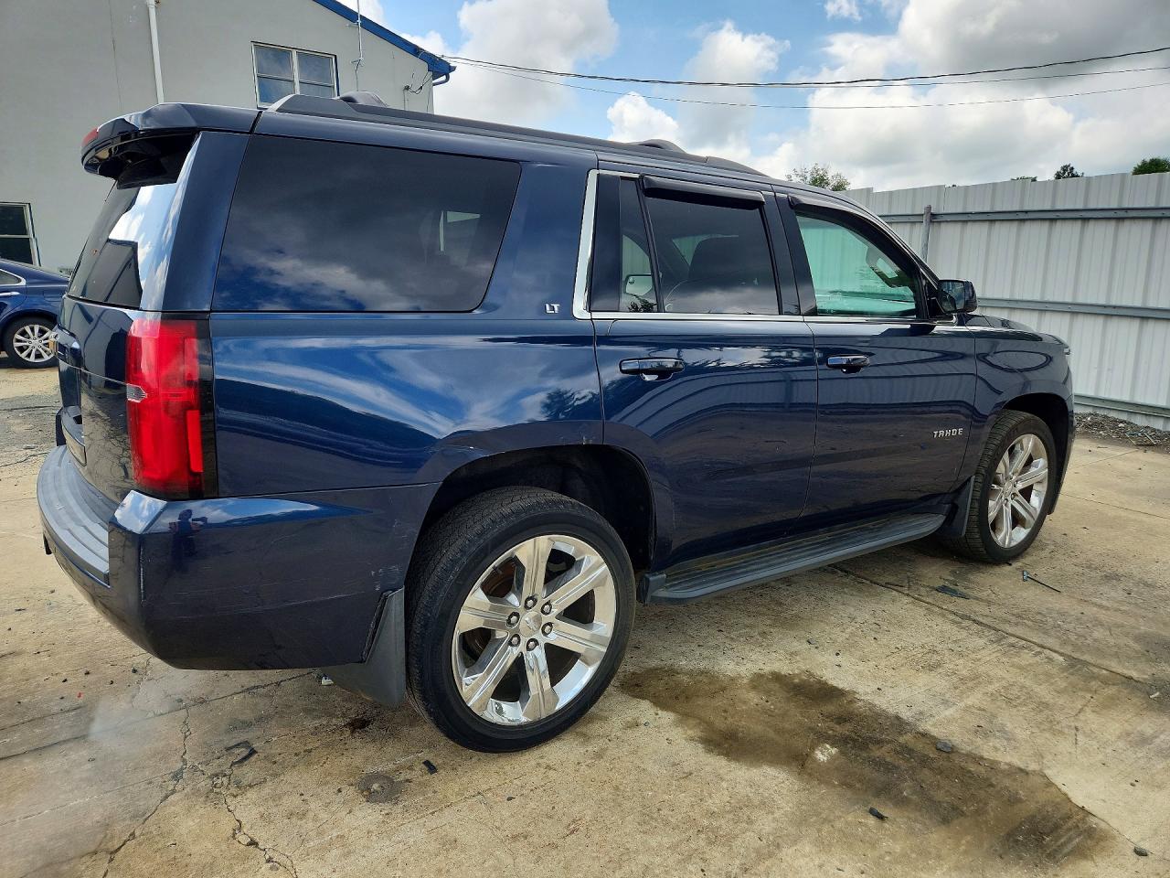 1GNSKBKC0HR188751 · 2017 CHEVROLET TAHOE · 3/13