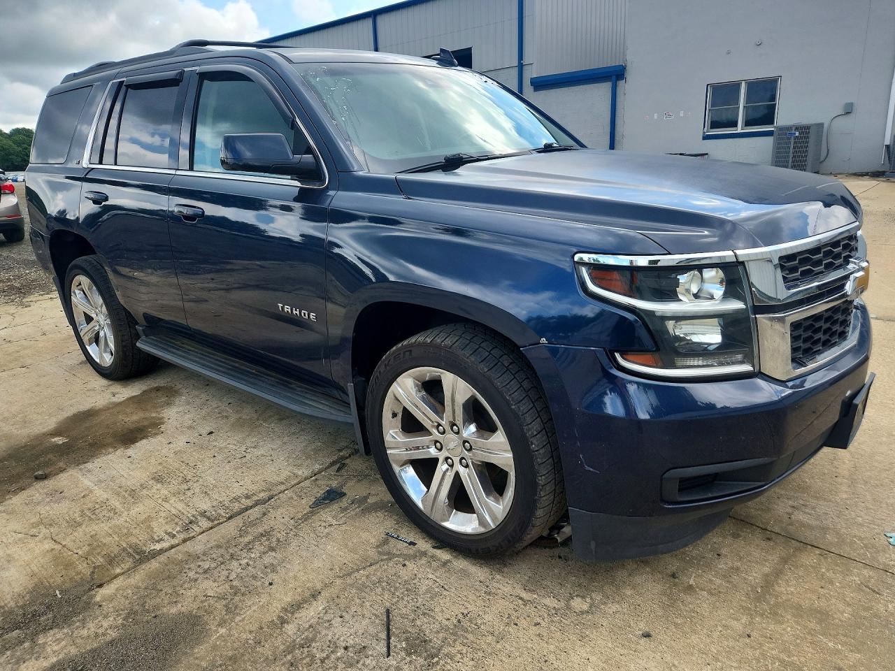 1GNSKBKC0HR188751 · 2017 CHEVROLET TAHOE · 4/13