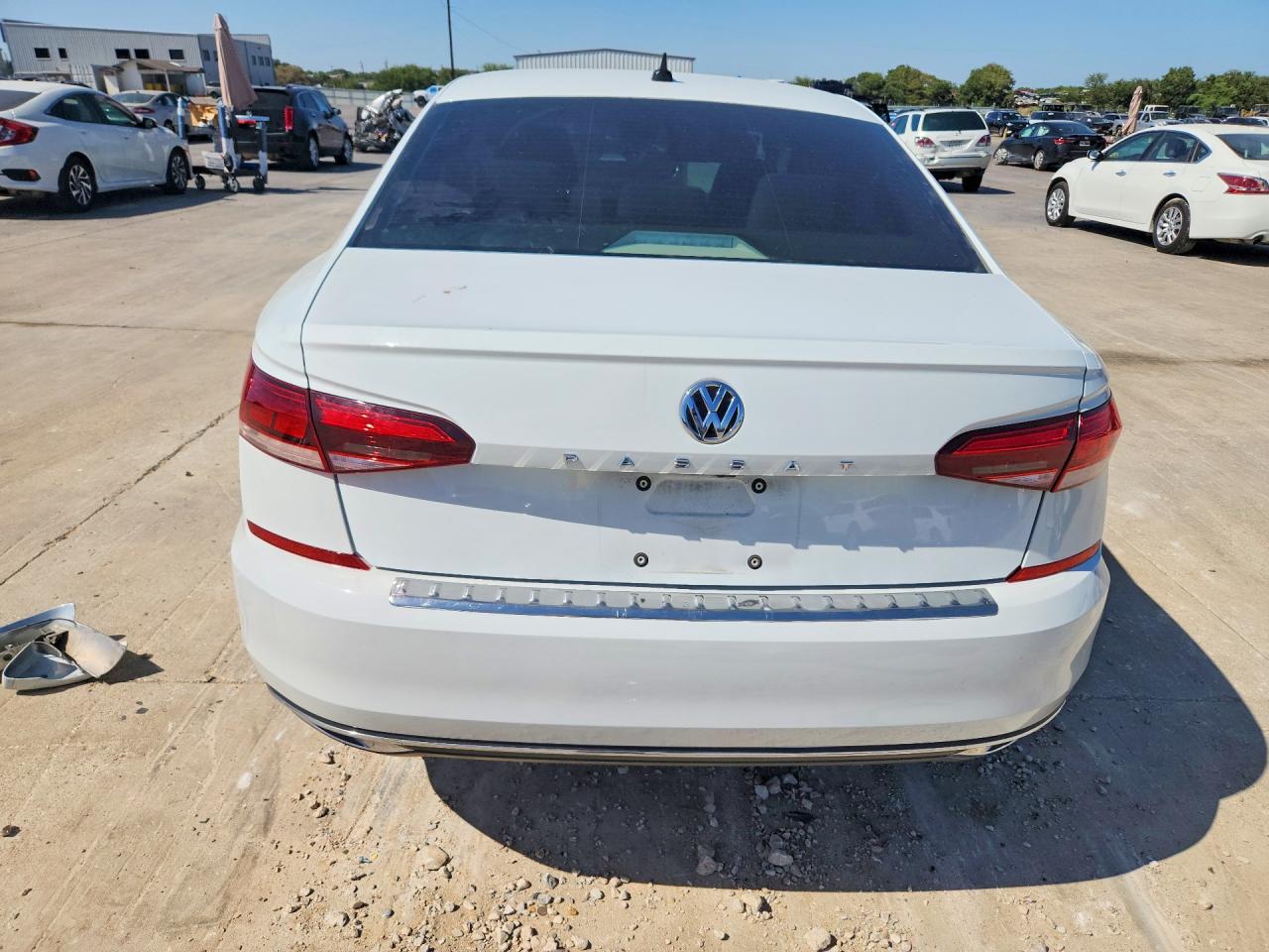 1VWSA7A36NC004225 · 2022 VOLKSWAGEN PASSAT · 6/13