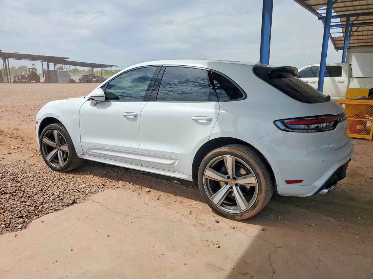 WP1AA2A55PLB09665 · 2023 PORSCHE MACAN · 2/12