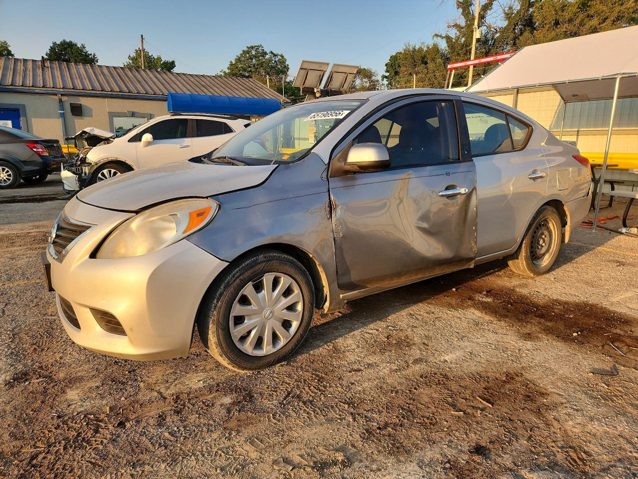 3N1CN7AP6EK465310 · 2014 NISSAN VERSA