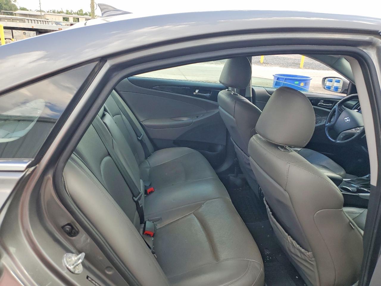 5NPEC4AB9EH860946 · 2014 HYUNDAI SONATA · 10/12