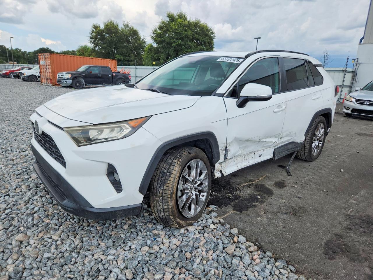 2T3C1RFV3KW026558 · 2019 TOYOTA RAV4