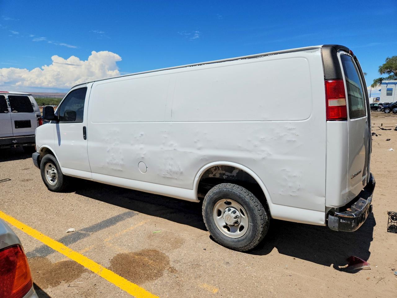 1GCGG29K781229226 · 2008 CHEVROLET EXPRESS G2500 · 2/13