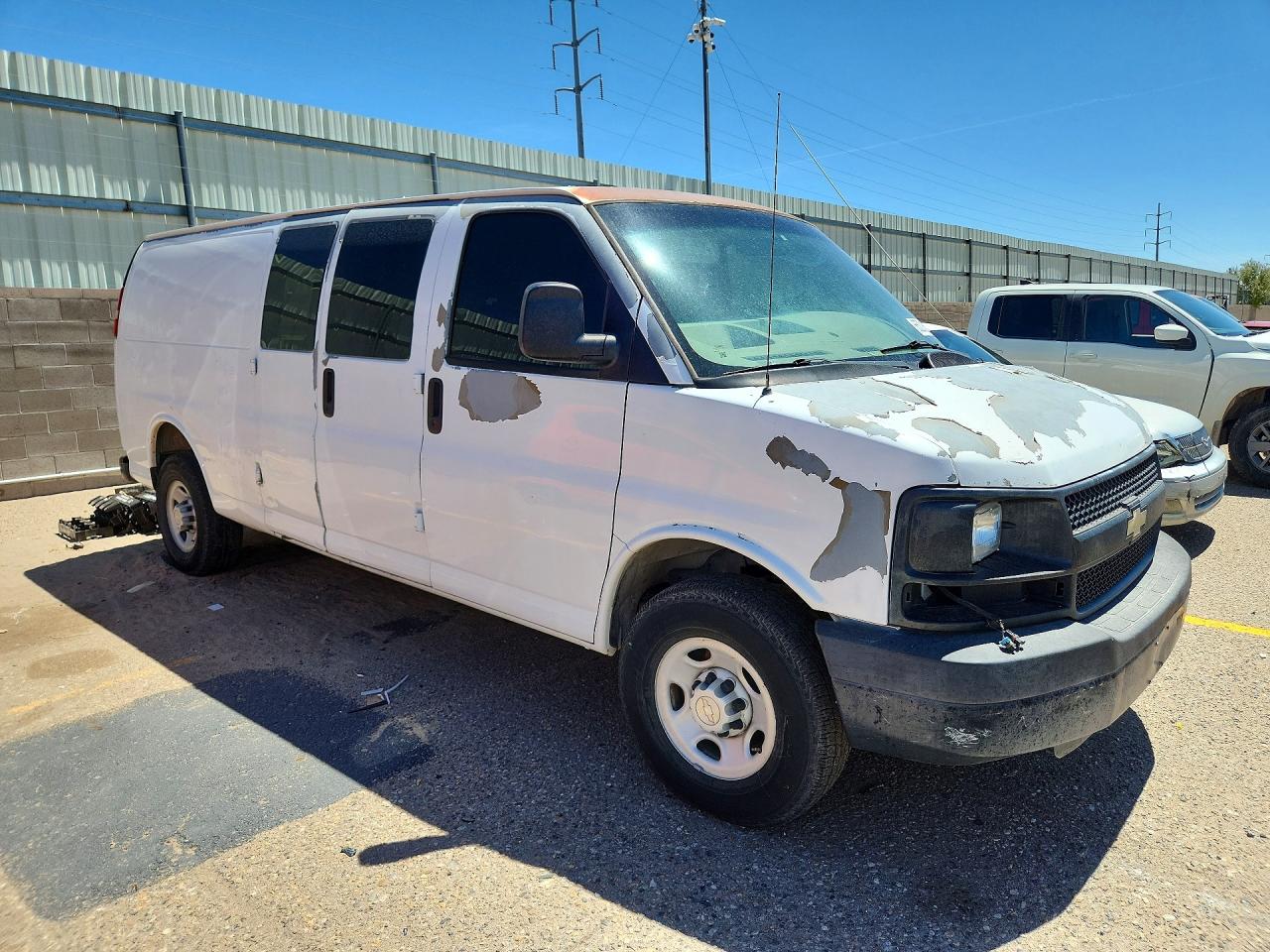 1GCGG29K781229226 · 2008 CHEVROLET EXPRESS G2500 · 4/13