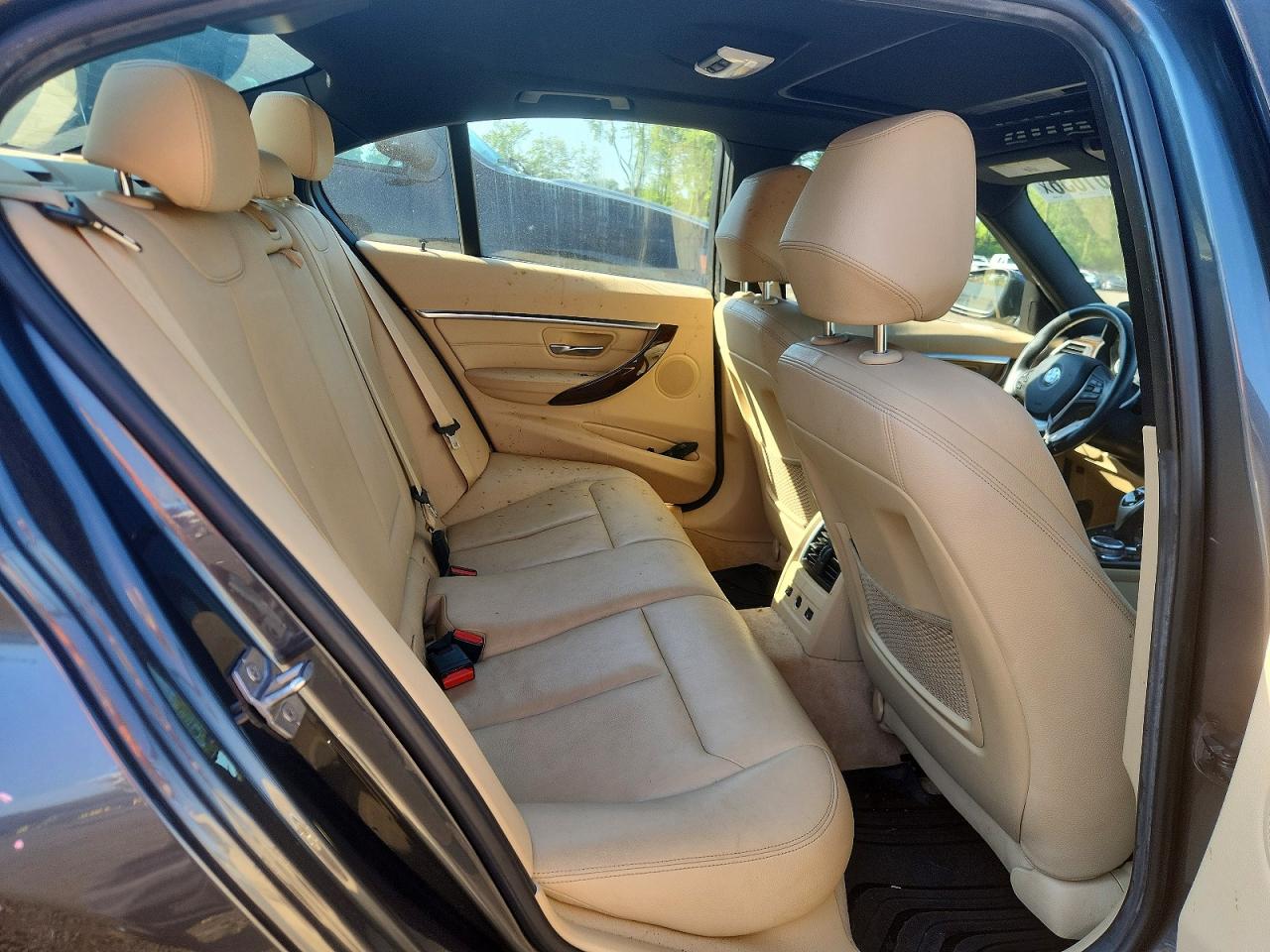 WBA8E3G56GNU05569 · 2016 BMW 328 · 10/12