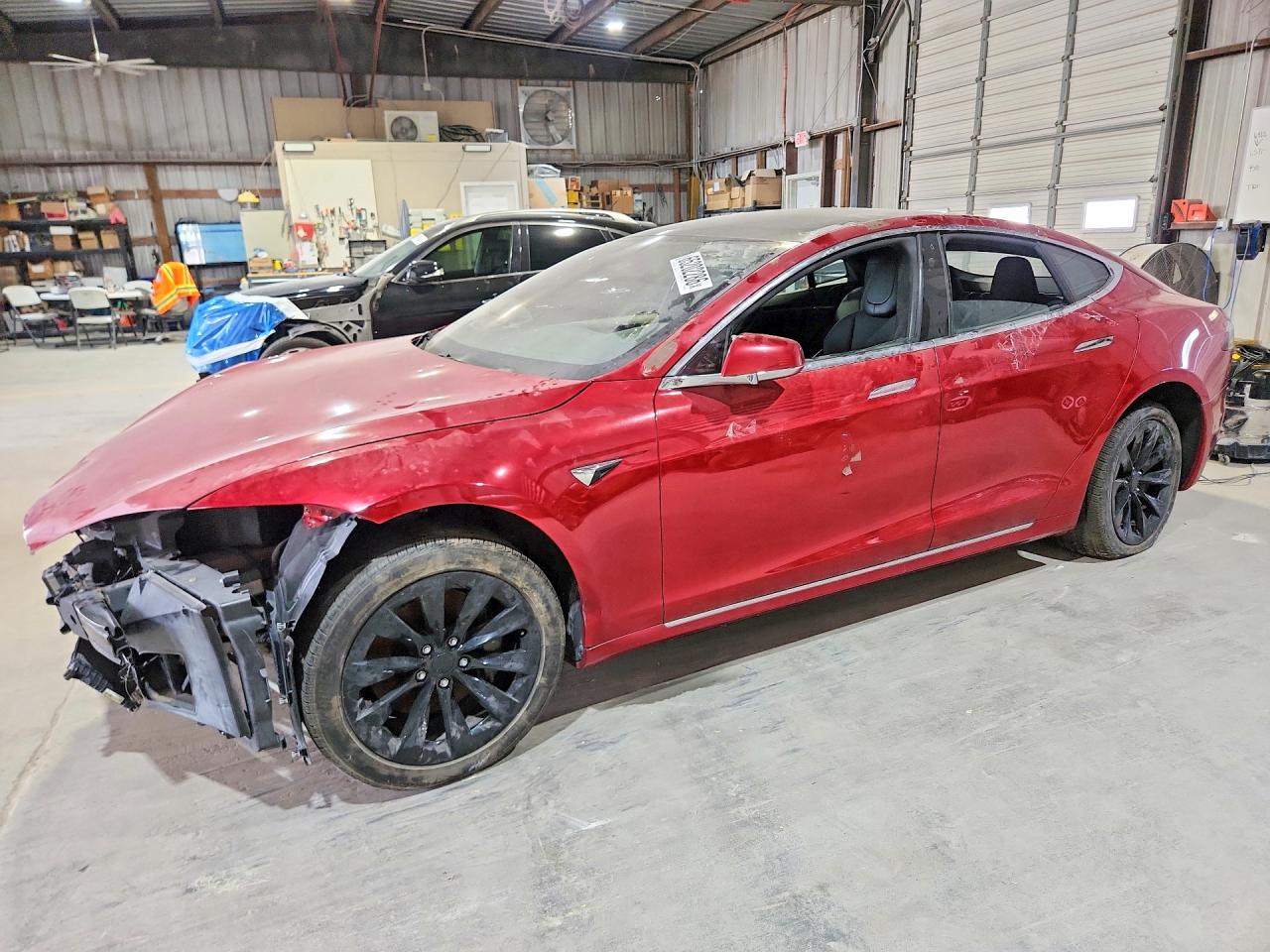 5YJSA1E18HF199888 · 2017 TESLA MODEL S