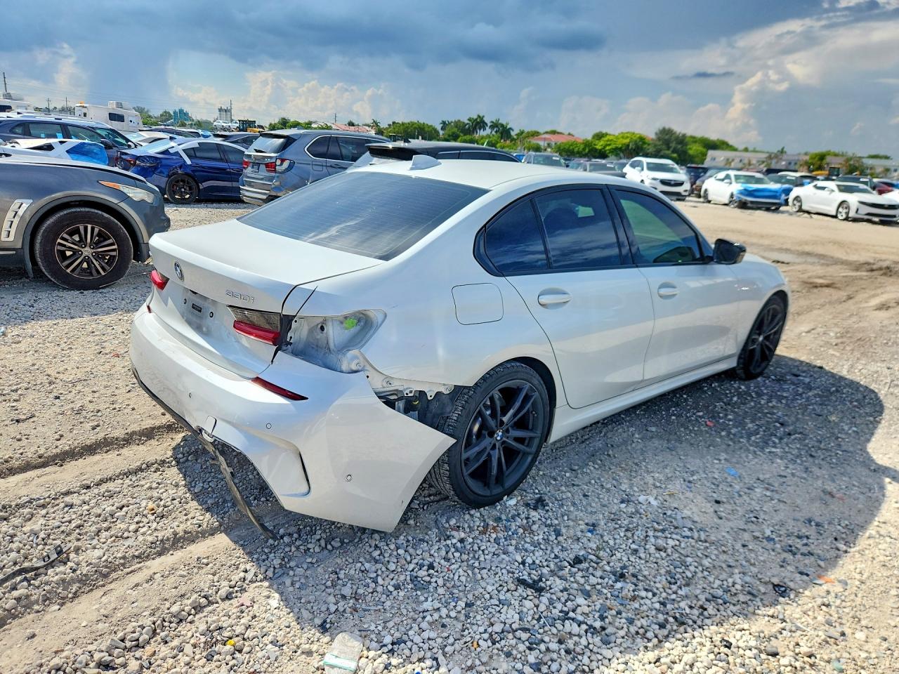 3MW5R7J07M8C00921 · 2021 BMW 330XI · 3/13