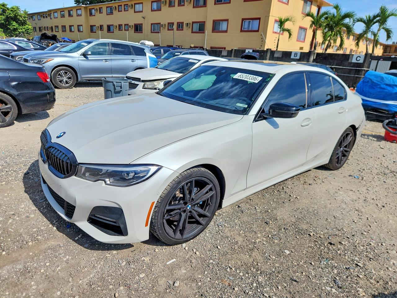 3MW5R7J07M8C00921 · 2021 BMW 330XI