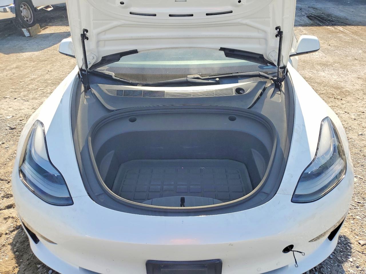 5YJ3E1EB6MF992702 · 2021 TESLA MODEL 3 · 11/12