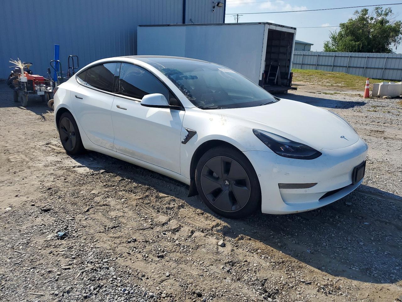 5YJ3E1EB6MF992702 · 2021 TESLA MODEL 3 · 4/12