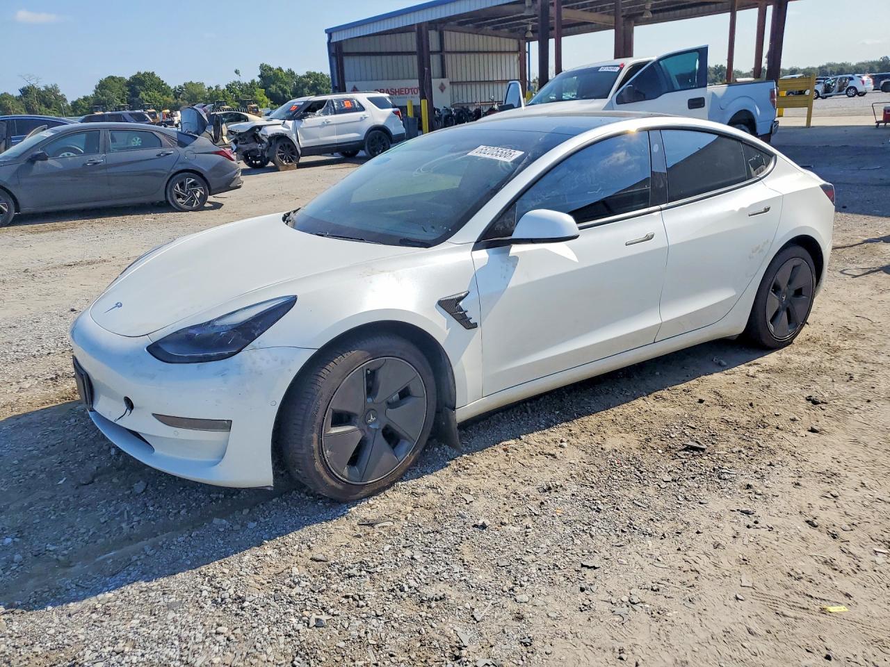 5YJ3E1EB6MF992702 · 2021 TESLA MODEL 3