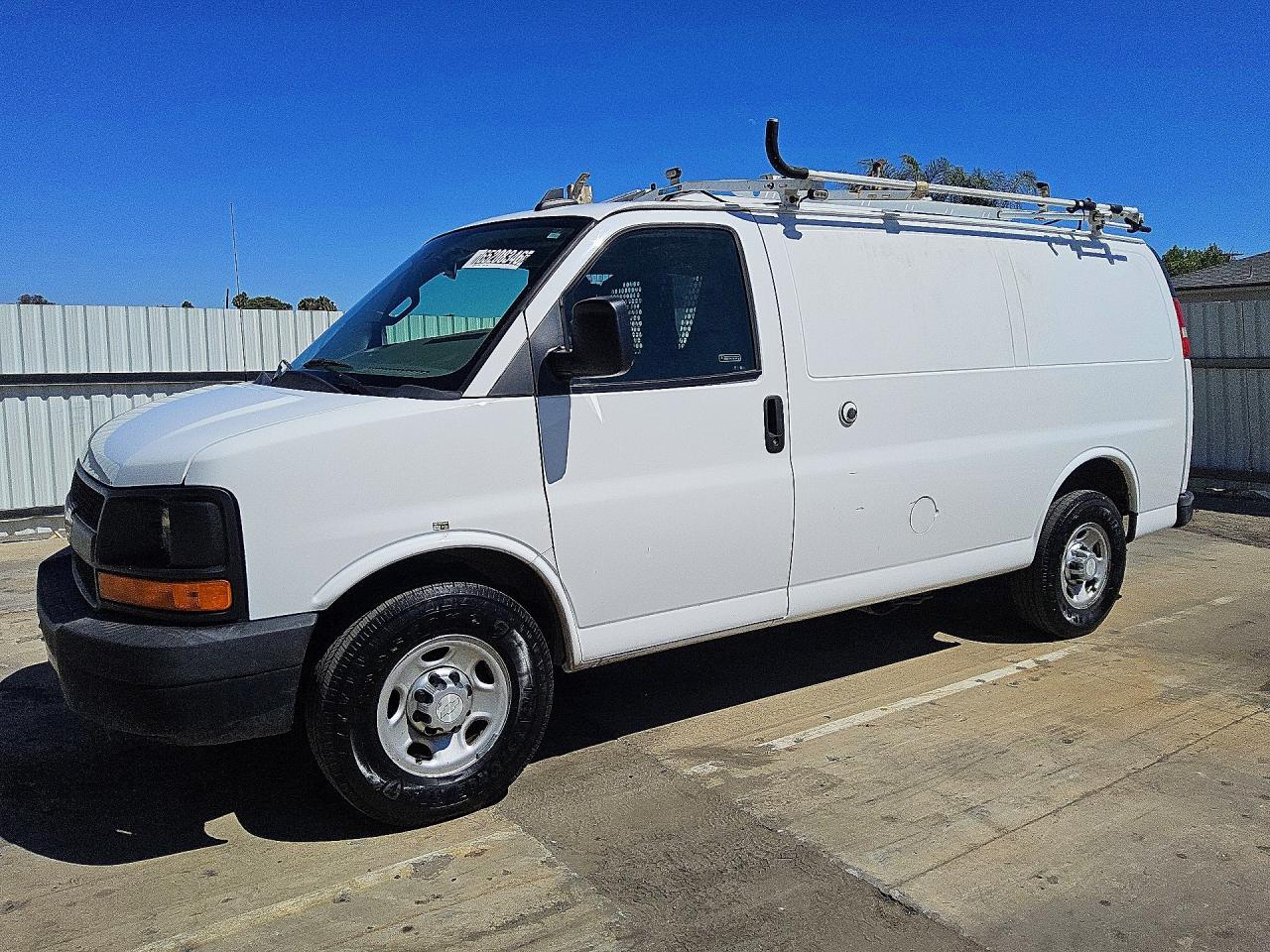 1GCWGAFF2G1234183 · 2016 CHEVROLET EXPRESS G2500