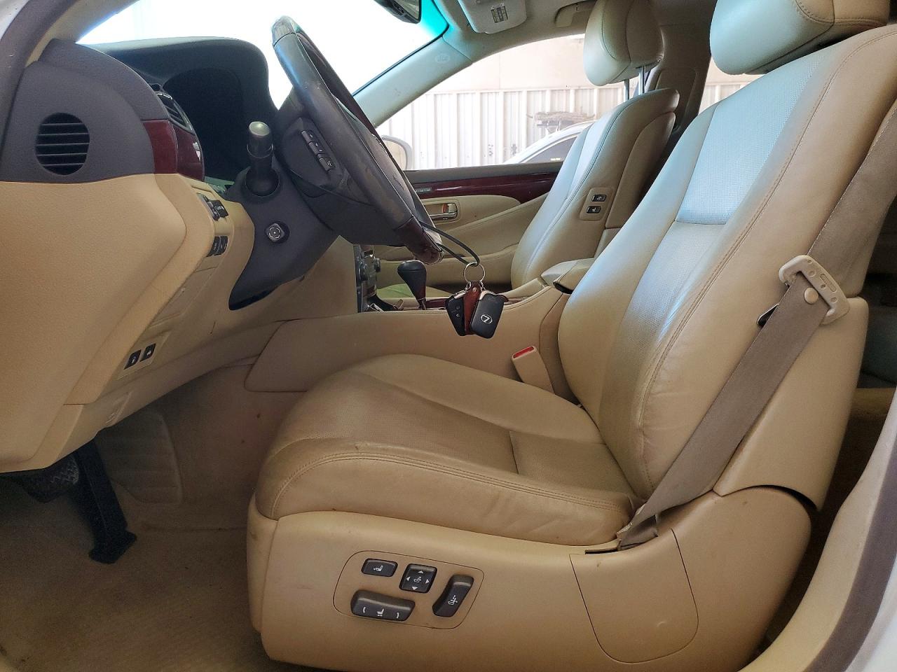 JTHGL46F995034168 · 2009 LEXUS LS · 7/13