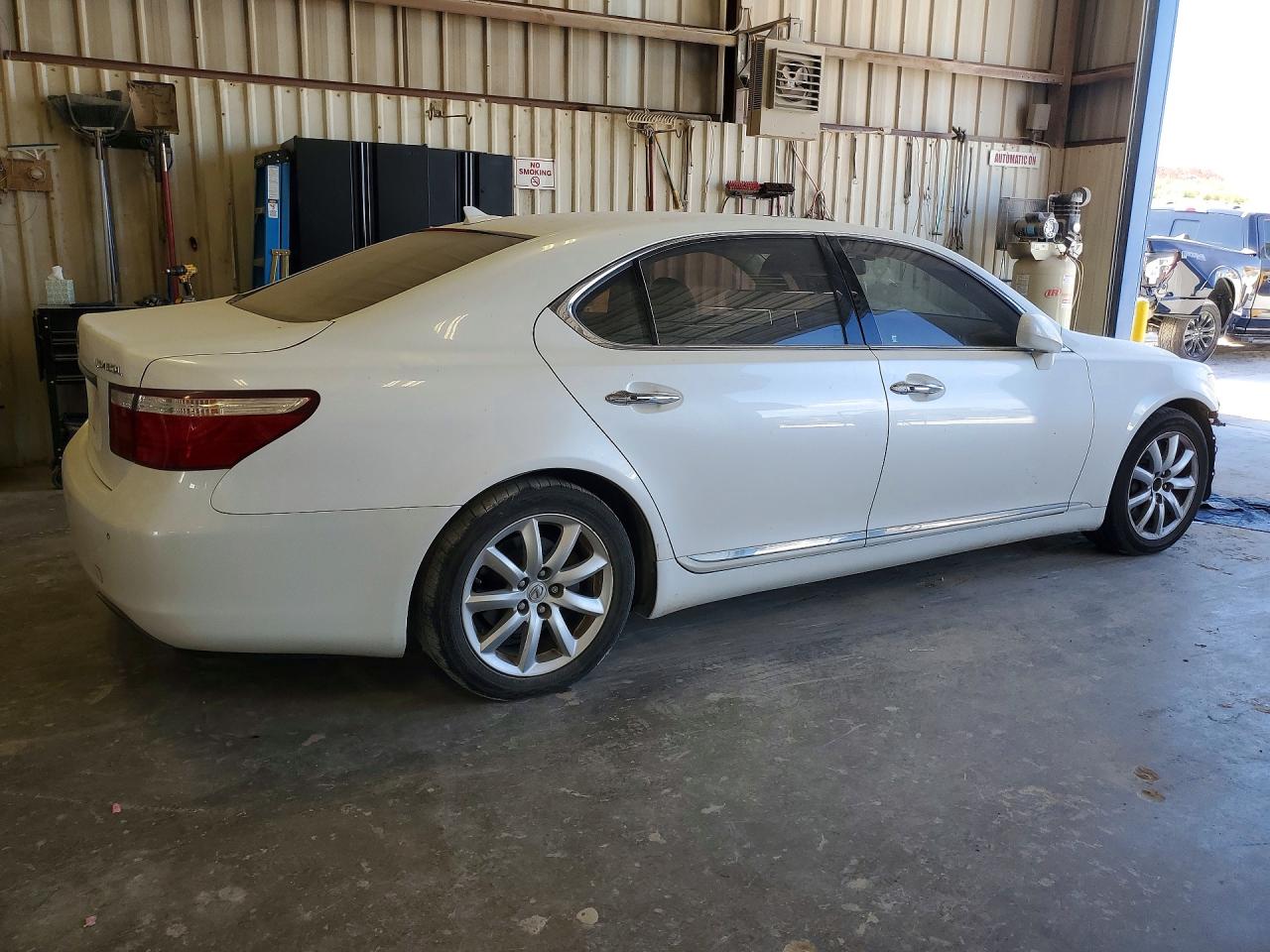 JTHGL46F995034168 · 2009 LEXUS LS · 3/13