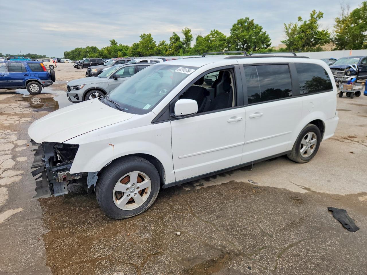 2C4RDGCG3DR669212 · 2013 DODGE GRAND CARAVAN