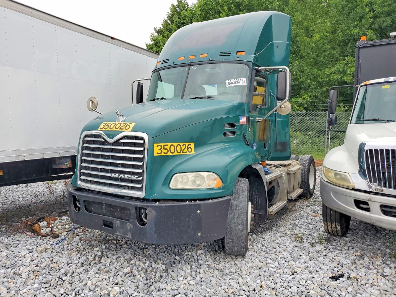 2016 MACK 600