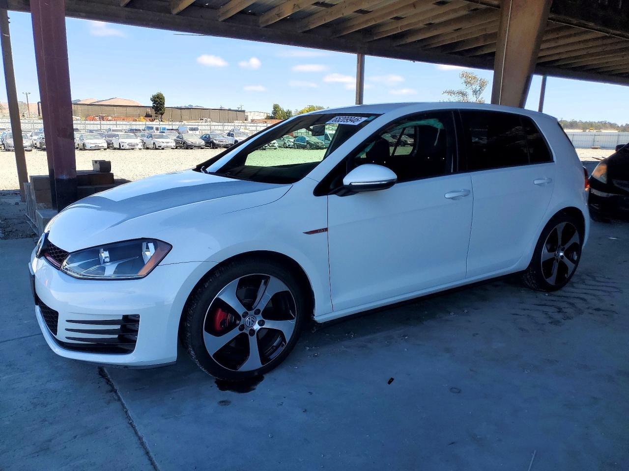 2016 VOLKSWAGEN GTI