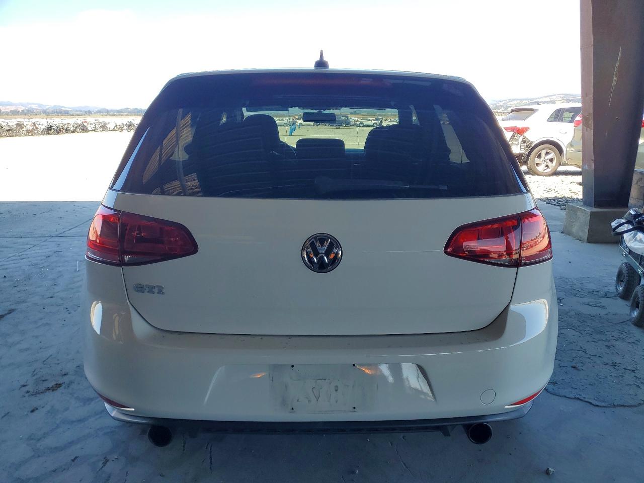 3VW5T7AU9GM033560 · 2016 VOLKSWAGEN GTI · 6/12